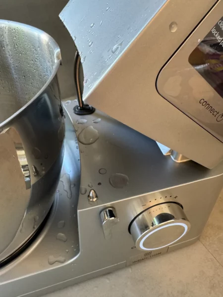Photo showing the Kenwood cooking chef drips on opening after using the induction feature. 